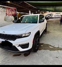 جیپ گراند شیرۆکی